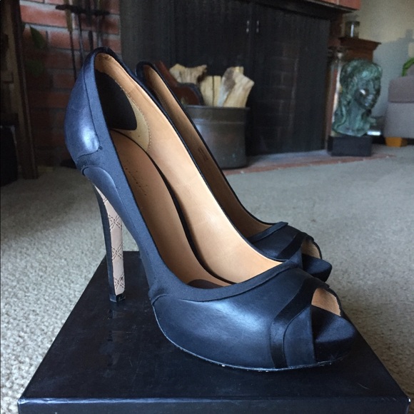 L.a.m.b stilettos - Picture 1 of 7